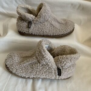 LL Bean Cozy Slippers Cream Pile Fleece Sherpa Comfort Booties Womens Size‎ 9M